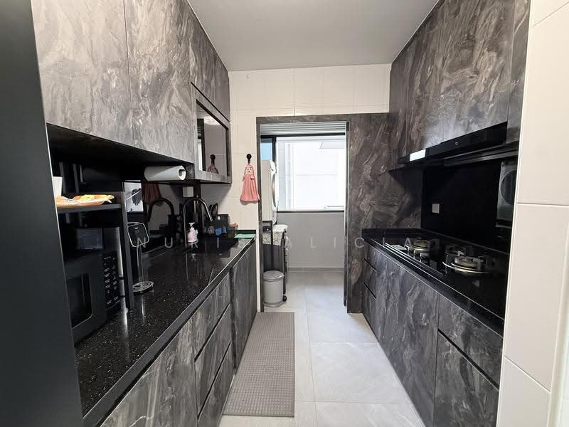 95B Henderson Road, 95B Henderson Road, 2 Bedrooms, 732 sqft, HDB Flat For Sale, by Nuris Alicia, 500247082 - Kitchen - PropertyGuru.com.sg
