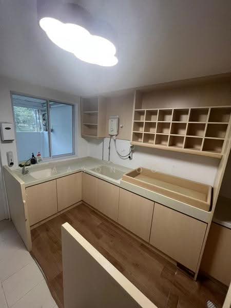 Rare Park-View Semi-Detached Home — No Extension Needed!, Sembawang Road / Jalan Basong / Jalan Machang / Jalan Kandis, Sembawang / Yishun, 3 Bedrooms, 1,900 sqft, Semi-Detached House For Sale, by Aaron Oon, 500247084 - Kitchen - PropertyGuru.com.sg