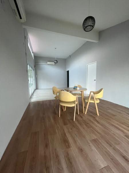 Rare Park-View Semi-Detached Home — No Extension Needed!, Sembawang Road / Jalan Basong / Jalan Machang / Jalan Kandis, Sembawang / Yishun, 3 Bedrooms, 1,900 sqft, Semi-Detached House For Sale, by Aaron Oon, 500247084 - Interior - PropertyGuru.com.sg