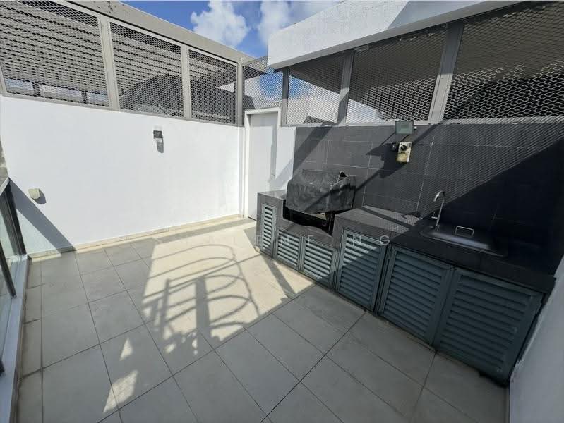 Thomson Three, 21 Bright Hill Drive, Ang Mo Kio / Bishan / Thomson, 2 Bedrooms, 1,066 sqft, Condominium For Sale, by Shalene Ng, 500247111 - Exterior - PropertyGuru.com.sg