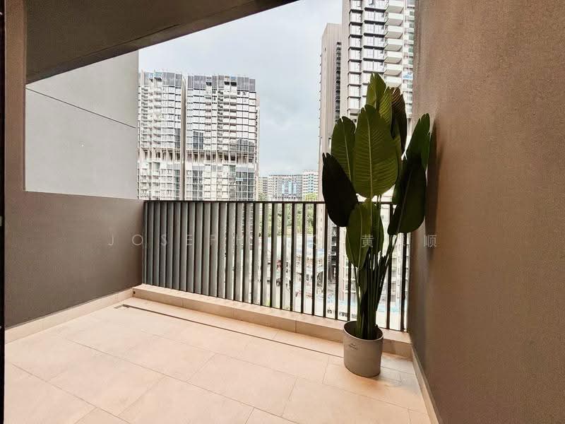 Lentor Modern, Lentor Central, Mandai / Upper Thomson, 1 Bedroom, 527 sqft, Condominium For Sale, by Joseph Ng 黄德顺, 500247138 - Balcony - PropertyGuru.com.sg