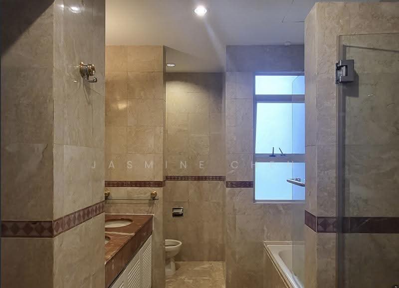 Leonie Condotel, 2 Leonie Hill Road, Orchard / River Valley, 4 Bedrooms, 2,568 sqft, Condominium For Rent, by Jasmine Chen, 500247143 - Bathroom - PropertyGuru.com.sg