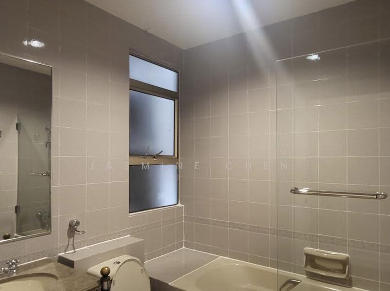 Leonie Condotel, 2 Leonie Hill Road, Orchard / River Valley, 4 Bedrooms, 2,568 sqft, Condominium For Rent, by Jasmine Chen, 500247143 - Bathroom - PropertyGuru.com.sg