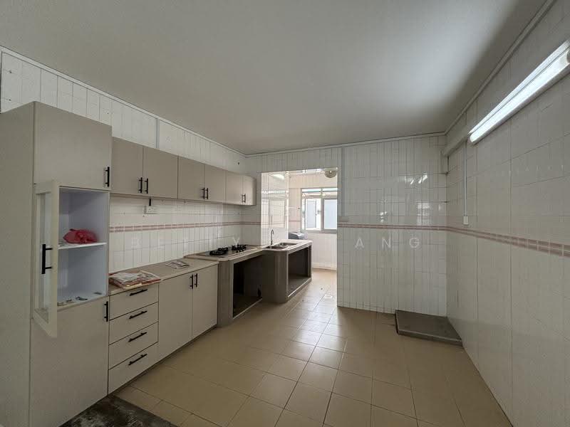 43 Sims Drive, 43 Sims Drive, Eunos / Geylang / Paya Lebar, 2 Bedrooms, 1,119 sqft, HDB Flat For Rent, by Betty Chiang, 500247144 - Kitchen - PropertyGuru.com.sg