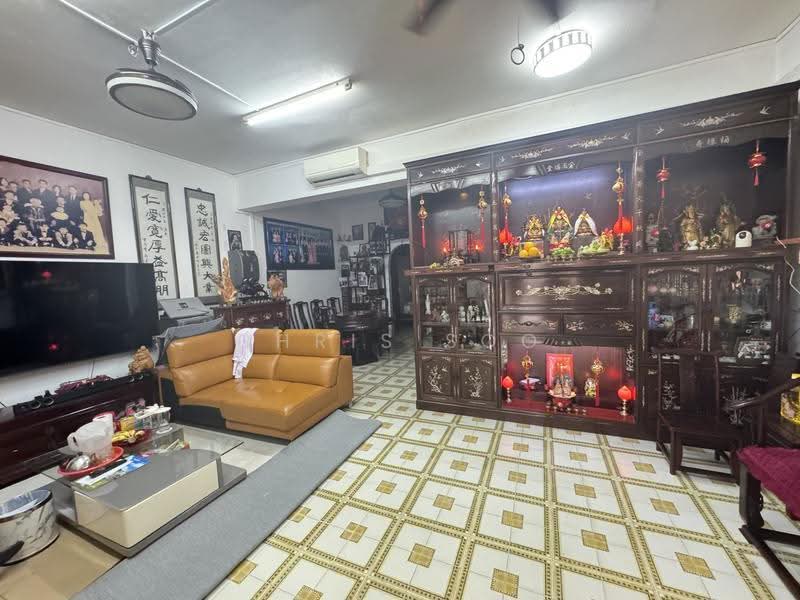 Land 4632 sqft Semi-D at $828k, Bedok / Upper East Coast, 6 Bedrooms, 4,000 sqft, Semi-Detached House For Sale, by Chris Soo, 500247146 - Living Room - PropertyGuru.com.sg