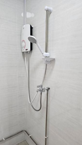 2 Common Rooms available for rent in 735 Tampines St. 72, 094, , Room Rental, 165 sqft, HDB Flat For Rent, by Nickson Guay, 500247158 - Bathroom - PropertyGuru.com.sg