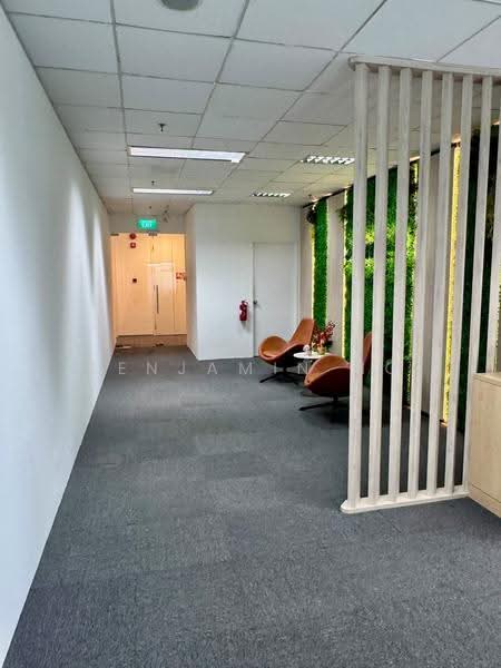 Suntec City Tower, 6 Temasek Boulevard, Boat Quay / Raffles Place / Marina, 1,227 sqft, Office For Rent, by Benjamin Ng, 500247159 - Corridor - CommercialGuru.com.sg
