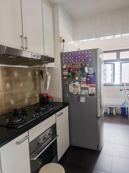 146 Lorong 2 Toa Payoh, 146 Lorong 2 Toa Payoh, Balestier / Toa Payoh, 3 Bedrooms, 979 sqft, HDB Flat For Rent, by Crystal Lo, 500247165 - Kitchen - PropertyGuru.com.sg
