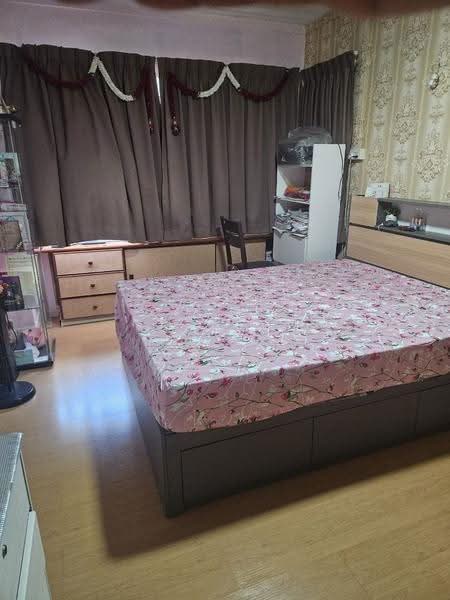 Master Bedroom available for rent in 630 Woodlands Ring Rd, 095, , Room Rental, 155 sqft, HDB Flat For Rent, by Nickson Guay, 500247166 - Bedroom - PropertyGuru.com.sg
