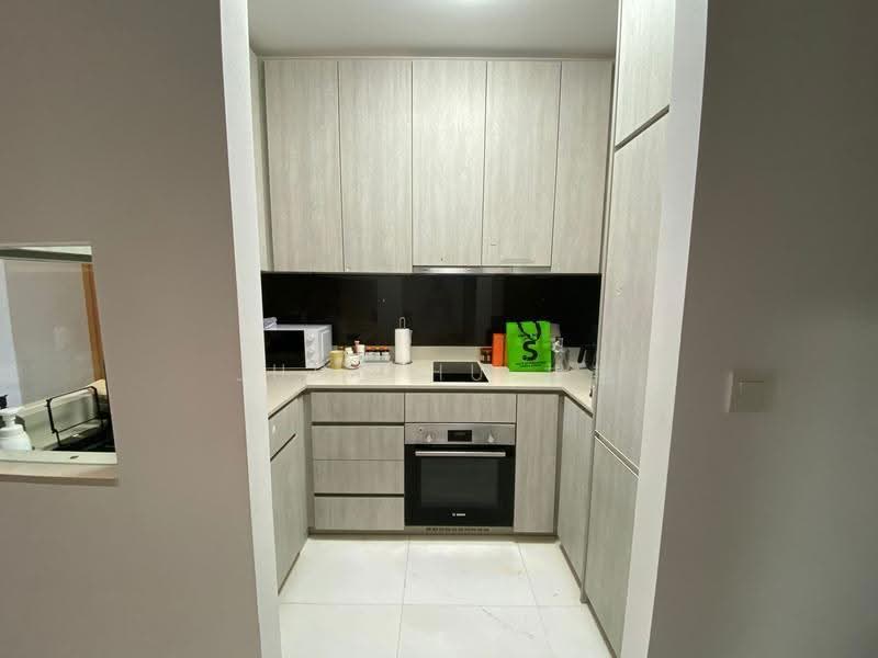 Nyon, 12 Amber Road, East Coast / Marine Parade, 2 Bedrooms, 721 sqft, Condominium For Sale, by Judy Hu 胡艳, 500247175 - Kitchen - PropertyGuru.com.sg