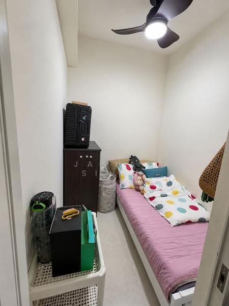 Riverfront Residences, 45 Hougang Avenue 7, Hougang / Punggol / Sengkang, 4 Bedrooms, 1,410 sqft, Condominium For Sale, by JASHAN SINGH, 500247209 - Bedroom - PropertyGuru.com.sg
