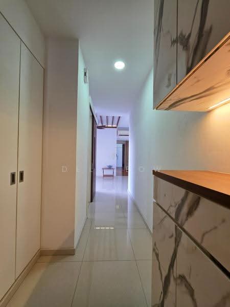 Arc at Tampines, Tampines Avenue 8, Pasir Ris / Tampines, 3 Bedrooms, 1,679 sqft, Condominium For Sale, by Del Leow, 500247215 - Corridor - PropertyGuru.com.sg
