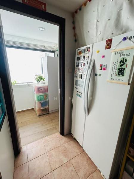 Westmere, 71 Jurong East Street 13, Boon Lay / Jurong / Tuas, Room Rental, 200 sqft, Condominium For Rent, by Winnie Lee, 500247218 - Kitchen - PropertyGuru.com.sg
