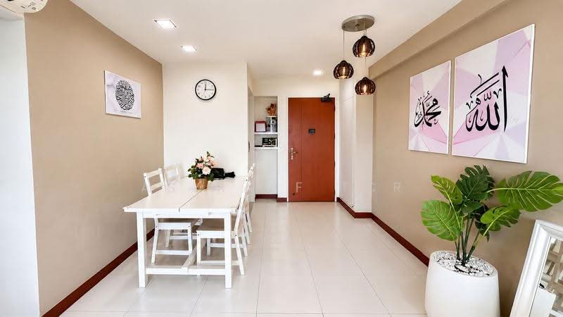 426A Yishun Avenue 11, 426A Yishun Avenue 11, Sembawang / Yishun, 3 Bedrooms, 990 sqft, HDB Flat For Sale, by Asyraaf TCR, 500247230 - Dining Room - PropertyGuru.com.sg