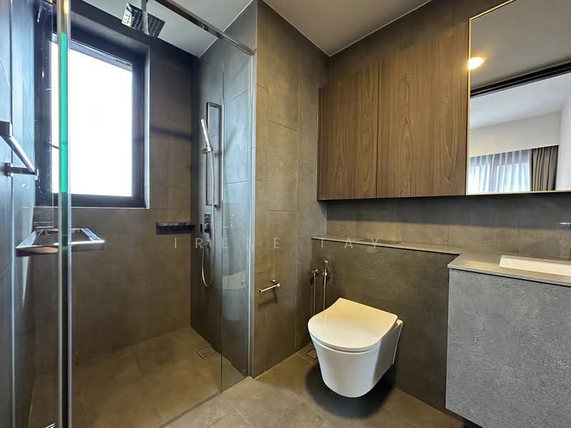 Midtown Modern, 16 Tan Quee Lan Street, Beach Road / Bugis / Rochor, 3 Bedrooms, 1,066 sqft, Condominium For Sale, by Irene Tay, 500247231 - Bathroom - PropertyGuru.com.sg