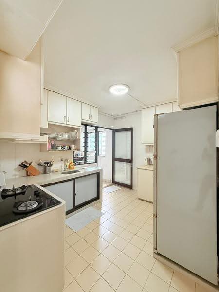 637 Woodlands Ring Road, 637 Woodlands Ring Road, Admiralty / Woodlands, 3 Bedrooms, 1,518 sqft, HDB Flat For Sale, by Jose Loh Zhenhao, 500247262 - Kitchen - PropertyGuru.com.sg