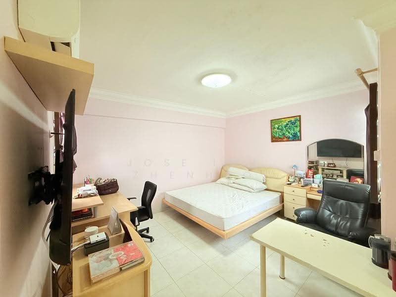 637 Woodlands Ring Road, 637 Woodlands Ring Road, Admiralty / Woodlands, 3 Bedrooms, 1,518 sqft, HDB Flat For Sale, by Jose Loh Zhenhao, 500247262 - Bedroom - PropertyGuru.com.sg