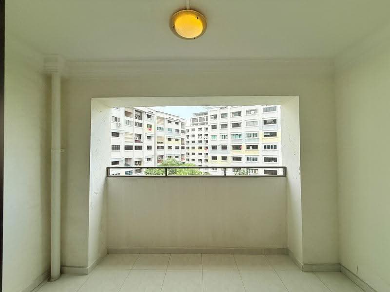 637 Woodlands Ring Road, 637 Woodlands Ring Road, Admiralty / Woodlands, 3 Bedrooms, 1,518 sqft, HDB Flat For Sale, by Jose Loh Zhenhao, 500247262 - Balcony - PropertyGuru.com.sg