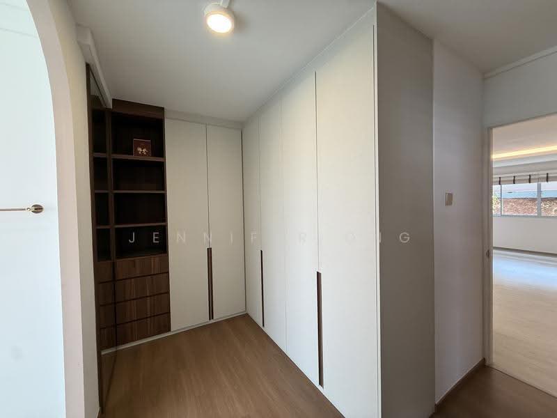 11 Toh Yi Drive, 11 Toh Yi Drive, Clementi Park / Upper Bukit Timah, 4 Bedrooms, 1,313 sqft, HDB Flat For Sale, by Jennifer Ong, 500247265 - Master Room - Walk In Closet - PropertyGuru.com.sg