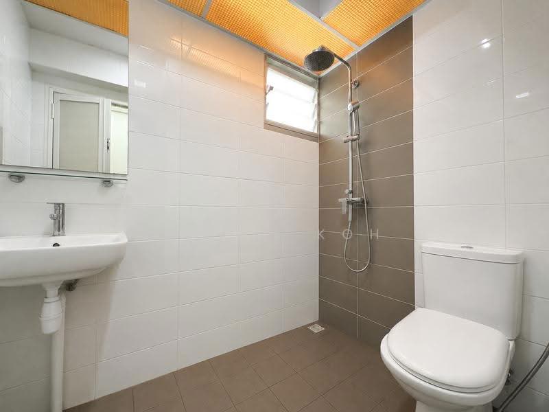 217B Boon Lay View, 217B Boon Lay Avenue, Boon Lay / Jurong / Tuas, 3 Bedrooms, 1,012 sqft, HDB Flat For Sale, by Sheryl Koh, 500247275 - Bathroom - PropertyGuru.com.sg