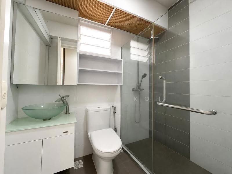 217B Boon Lay View, 217B Boon Lay Avenue, Boon Lay / Jurong / Tuas, 3 Bedrooms, 1,012 sqft, HDB Flat For Sale, by Sheryl Koh, 500247275 - Master Bathroom - PropertyGuru.com.sg