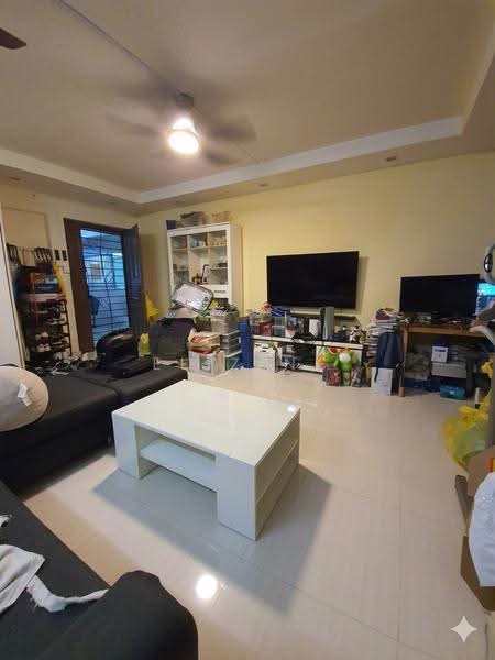 414 Sembawang Drive, 414 Sembawang Drive, Sembawang / Yishun, 3 Bedrooms, 1,184 sqft, HDB Flat For Sale, by Eliz Ng, 500247280 - Living Room - PropertyGuru.com.sg