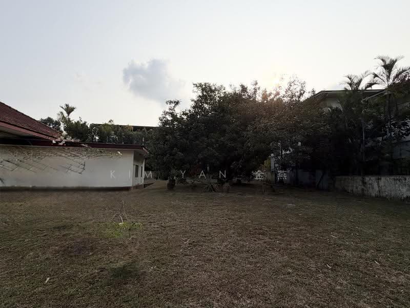 GCB land to rebuild your dreamed home !, walk to king albert park MRT - call 8130 3636 to view now!, Clementi Park / Upper Bukit Timah, 3 Bedrooms, 3,000 sqft, Good Class Bungalow For Sale, by Kim Yan 金燕, 500247282 - PropertyGuru.com.sg