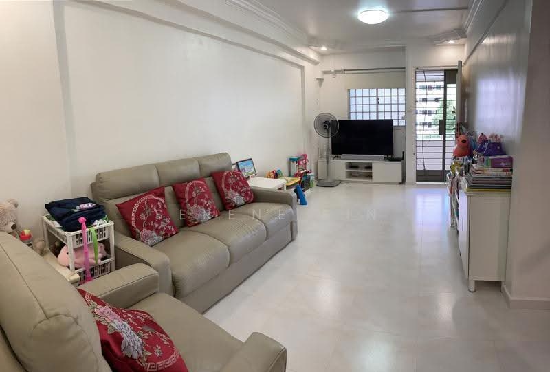 702 West Coast Road, 702 West Coast Road, Buona Vista / West Coast / Clementi New Town, 2 Bedrooms, 721 sqft, HDB Flat For Sale, by Serene Sin, 500247289 - Living Room - PropertyGuru.com.sg
