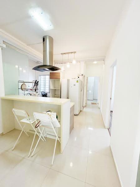 Novena Court, 8 Jalan Novena Barat, Newton / Novena, Room Rental, 100 sqft, Walk-up Apartment For Rent, by Ivy Lee, 500247291 - Kitchen - PropertyGuru.com.sg