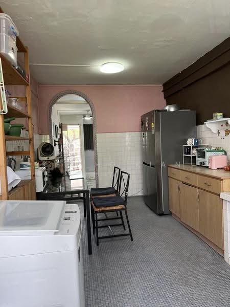 129 Bedok North Street 2, 129 Bedok North Street 2, Bedok / Upper East Coast, 2 Bedrooms, 721 sqft, HDB Flat For Sale, by Ken Ho Kian Hwa, 500247301 - Kitchen - PropertyGuru.com.sg