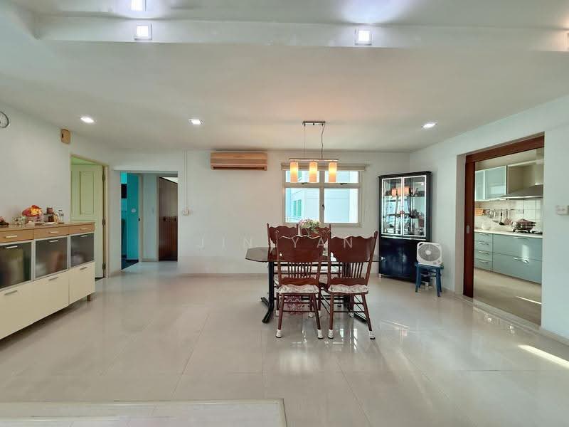 201C Punggol Field, 201C Punggol Field, Hougang / Punggol / Sengkang, 3 Bedrooms, 110 sqft, HDB Flat For Sale, by Jin Yan, 500247312 - Living Room - PropertyGuru.com.sg