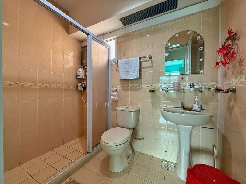 201C Punggol Field, 201C Punggol Field, Hougang / Punggol / Sengkang, 3 Bedrooms, 110 sqft, HDB Flat For Sale, by Jin Yan, 500247312 - Bathroom - PropertyGuru.com.sg