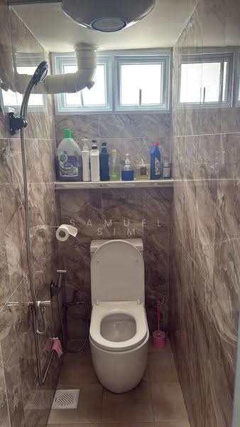 7 Marsiling Drive, 7 Marsiling Drive, Admiralty / Woodlands, Room Rental, 110 sqft, HDB Flat For Rent, by Samuel Sim, 500247321 - Bathroom - PropertyGuru.com.sg