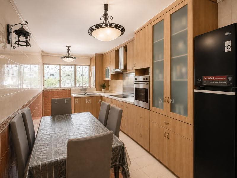 235 Serangoon Avenue 3, 235 Serangoon Avenue 3, Hougang / Punggol / Sengkang, 3 Bedrooms, 1,130 sqft, HDB Flat For Sale, by Jermaine Tan, 500247330 - Kitchen - PropertyGuru.com.sg