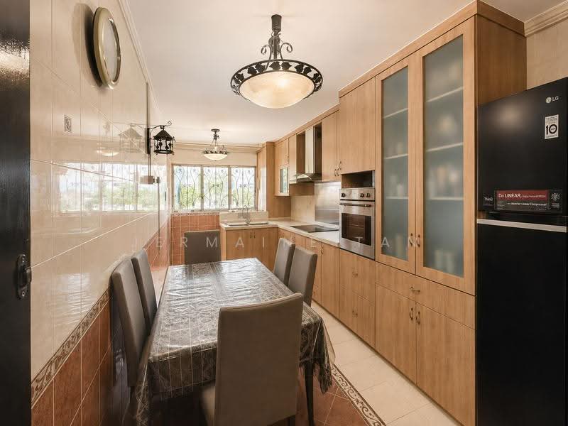 235 Serangoon Avenue 3, 235 Serangoon Avenue 3, Hougang / Punggol / Sengkang, 3 Bedrooms, 1,130 sqft, HDB Flat For Sale, by Jermaine Tan, 500247330 - Kitchen - PropertyGuru.com.sg