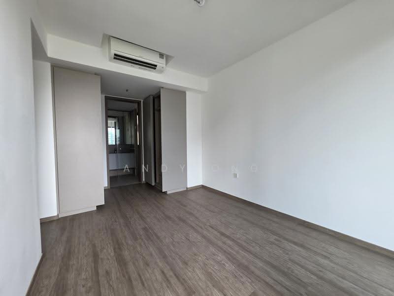 Norwood Grand, Admiralty / Woodlands, 4 Bedrooms, 1,313 sqft, Condominium For Rent, by Andy Ong, 500247335 - Master room with walk-in wardrobe - PropertyGuru.com.sg