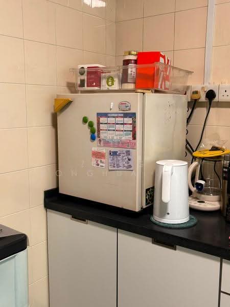 835 Jurong West Street 81, 835 Jurong West Street 81, Boon Lay / Jurong / Tuas, Room Rental, 120 sqft, HDB Flat For Rent, by Zheng Ronghua 郑荣华, 500247349 - Kitchen - PropertyGuru.com.sg