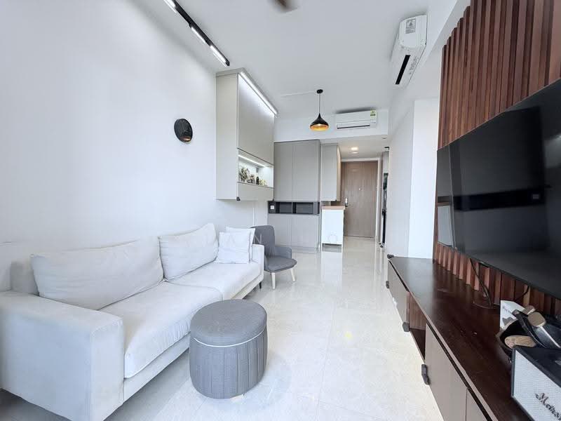 Verdale, 16 De Souza Avenue, Clementi Park / Upper Bukit Timah, 2 Bedrooms, 732 sqft, Condominium For Sale, by Ian Ho, 500247359 - Living Room - PropertyGuru.com.sg