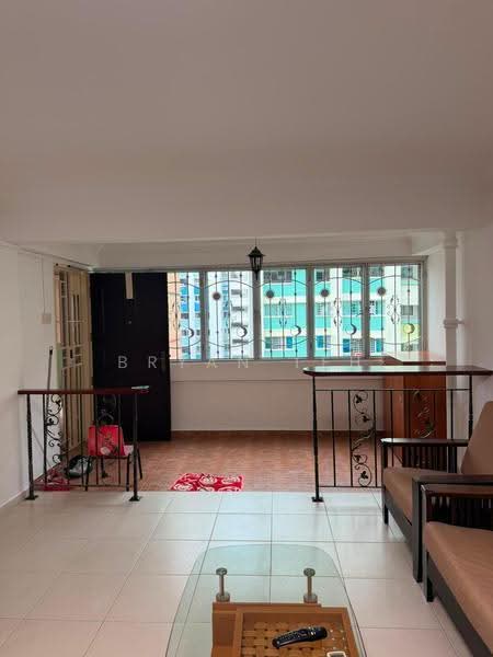 209 Yishun Street 21, 209 Yishun Street 21, Sembawang / Yishun, 3 Bedrooms, 1,302 sqft, HDB Flat For Rent, by Bryan Teh, 500247361 - Living Room - PropertyGuru.com.sg