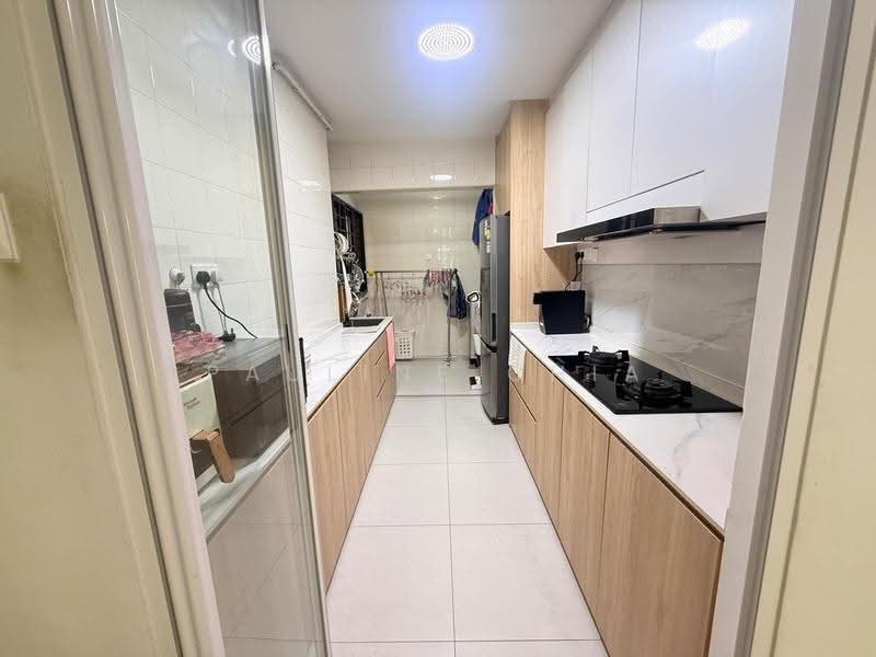 683C Jurong West Street 64, 683C Jurong West Street 64, Boon Lay / Jurong / Tuas, 3 Bedrooms, 1,001 sqft, HDB Flat For Sale, by Pauline Chia, 500247384 - Kitchen - PropertyGuru.com.sg