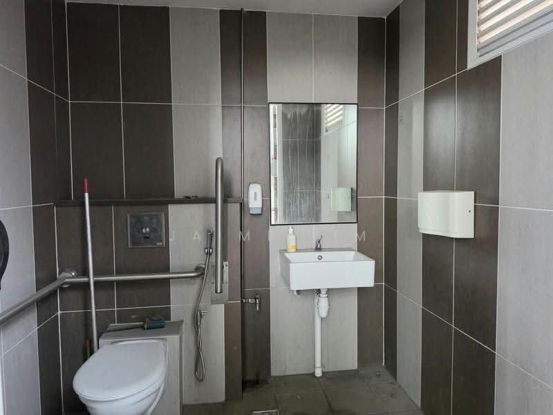 Tuas South Connection, 59 Tuas South Link 1, Boon Lay / Jurong / Tuas, 18,148 sqft, Factory / Workshop (B2) For Sale, by Jaime Lim, 500247385 - Bathroom - CommercialGuru.com.sg