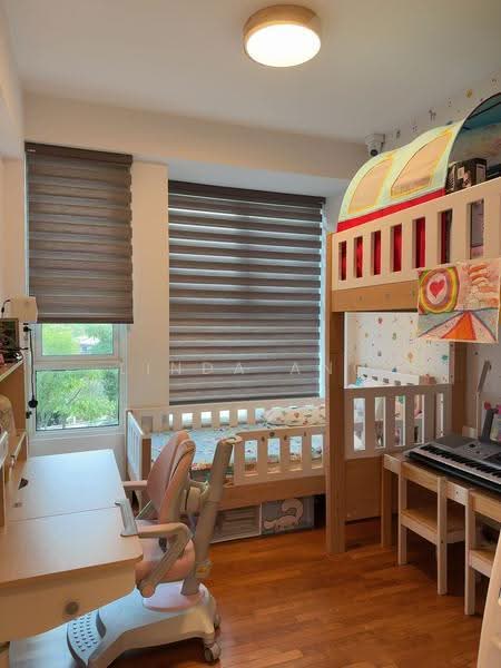 Monterey Park Condominium, 21 West Coast Rise, Buona Vista / West Coast / Clementi New Town, 3 Bedrooms, 1,259 sqft, Condominium For Sale, by Linda Ang, 500247386 - 2nd Bedroom - PropertyGuru.com.sg