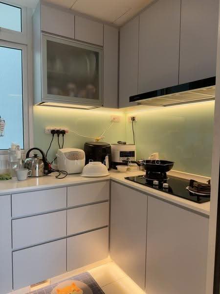 Monterey Park Condominium, 21 West Coast Rise, Buona Vista / West Coast / Clementi New Town, 3 Bedrooms, 1,259 sqft, Condominium For Sale, by Linda Ang, 500247386 - Kitchen - PropertyGuru.com.sg
