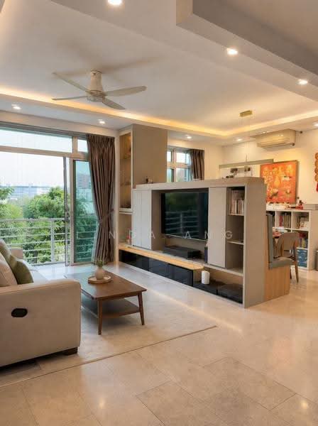 Monterey Park Condominium, 23 West Coast Rise, Buona Vista / West Coast / Clementi New Town, 3 Bedrooms, 1,259 sqft, Condominium For Sale, by Linda Ang, 500247386 - Living Room - PropertyGuru.com.sg