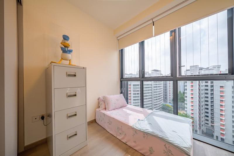 Sengkang Grand Residences, 74 Compassvale Bow, Hougang / Punggol / Sengkang, 3 Bedrooms, 936 sqft, Condominium For Sale, by Zach Wong, 500247392 - Bedroom - PropertyGuru.com.sg