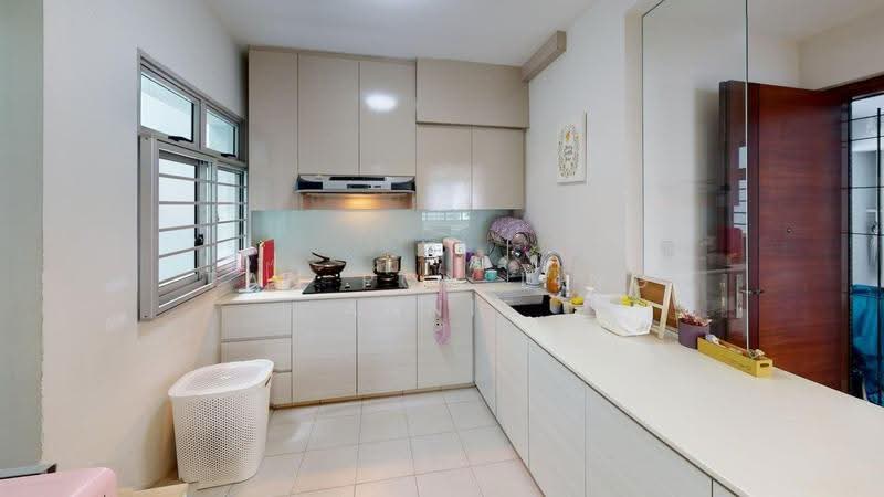 275B Compassvale Link, 275B Compassvale Link, Hougang / Punggol / Sengkang, 3 Bedrooms, 969 sqft, HDB Flat For Sale, by Tan Poh Ling Annie, 500247402 - Kitchen - PropertyGuru.com.sg