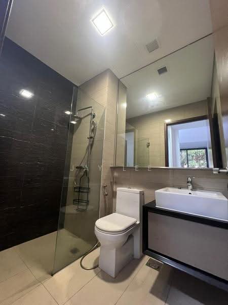 The Promenade @ Pelikat, 183 Jalan Pelikat, Hougang / Punggol / Sengkang, 3 Bedrooms, 958 sqft, Condominium For Rent, by Jay Lee, 500247410 - Bathroom - PropertyGuru.com.sg