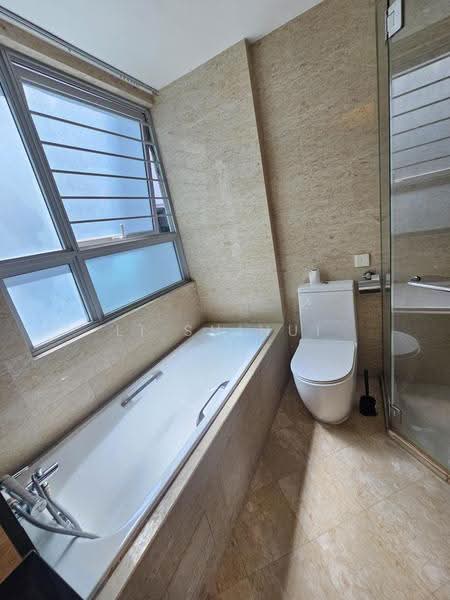 The Tessarina, 20 Wilby Road, Tanglin / Holland / Bukit Timah, 2 Bedrooms, 990 sqft, Condominium For Sale, by Li Shihui, 500247412 - Bathroom - PropertyGuru.com.sg