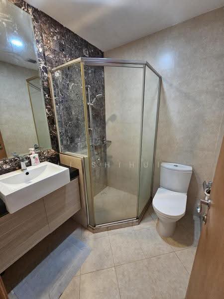 The Tessarina, 20 Wilby Road, Tanglin / Holland / Bukit Timah, 2 Bedrooms, 990 sqft, Condominium For Sale, by Li Shihui, 500247412 - Bathroom - PropertyGuru.com.sg