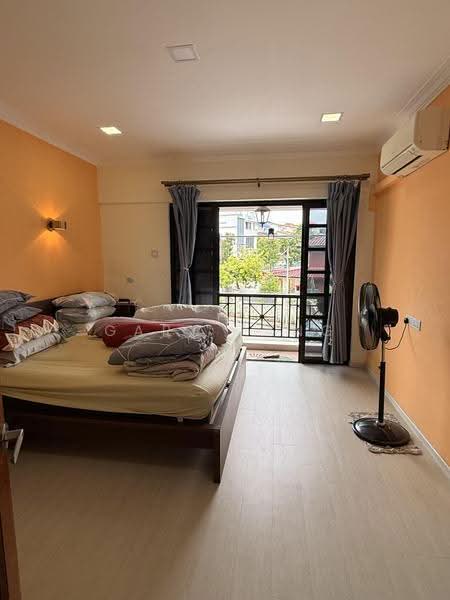 Kismis place, Clementi Park / Upper Bukit Timah, 7 Bedrooms, 2,500 sqft, Cluster House For Rent, by Gary Tang, 500247436 - PropertyGuru.com.sg